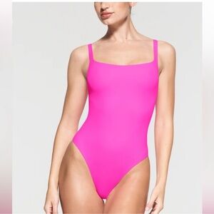 SKIMS NWT Fits Everybody Square Neck Bodysuit - Neon Pink